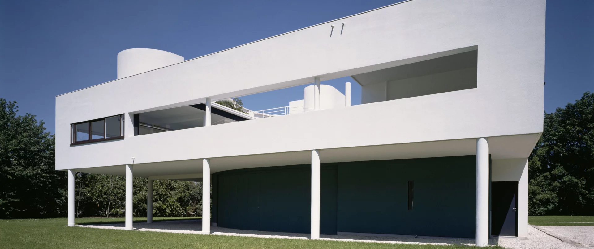 Welcome to the villa Savoye in Poissy