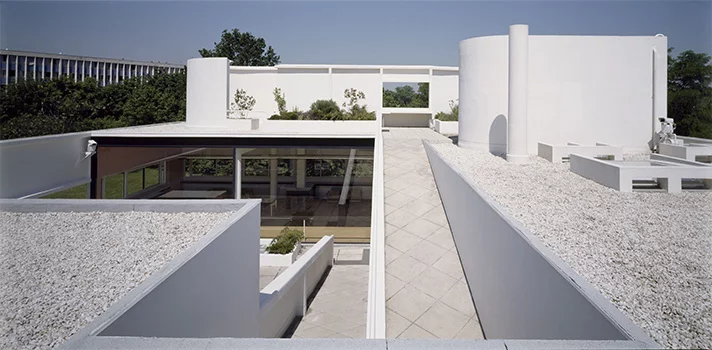 Villa Savoye Roof Fold Gallery London » Artist Sinks Le Corbusier's